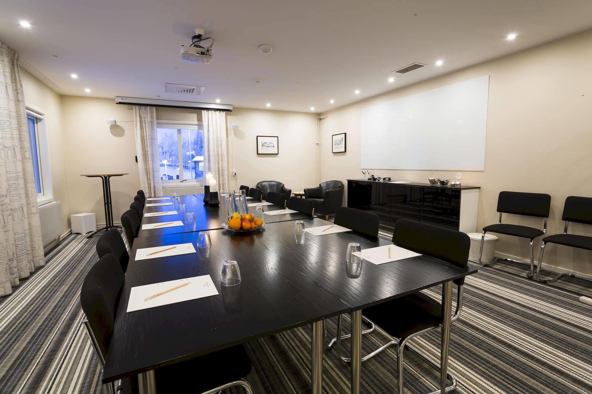 Hotell Lassalyckan Ulricehamn Ngoại thất bức ảnh