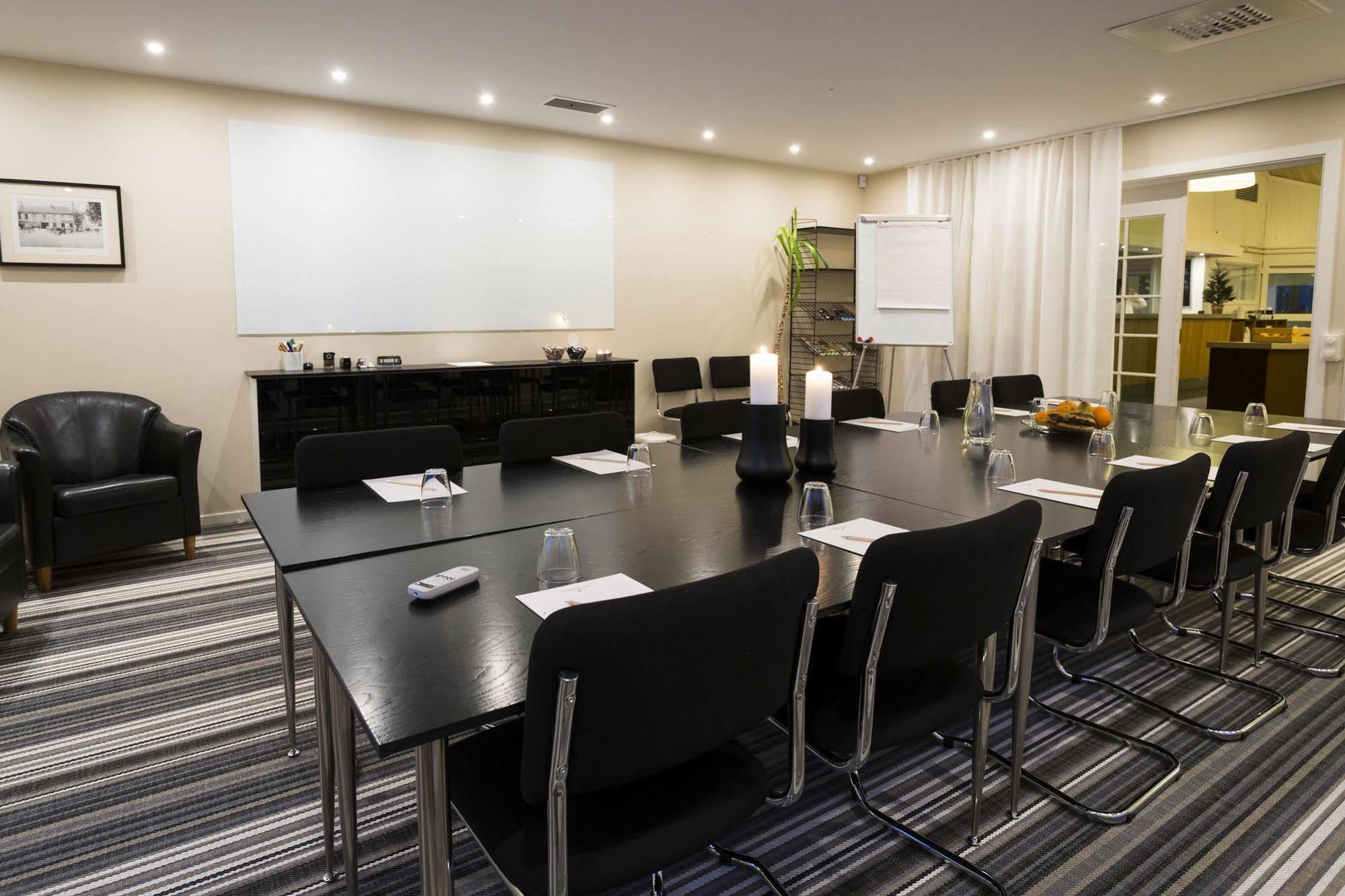 Hotell Lassalyckan Ulricehamn Ngoại thất bức ảnh